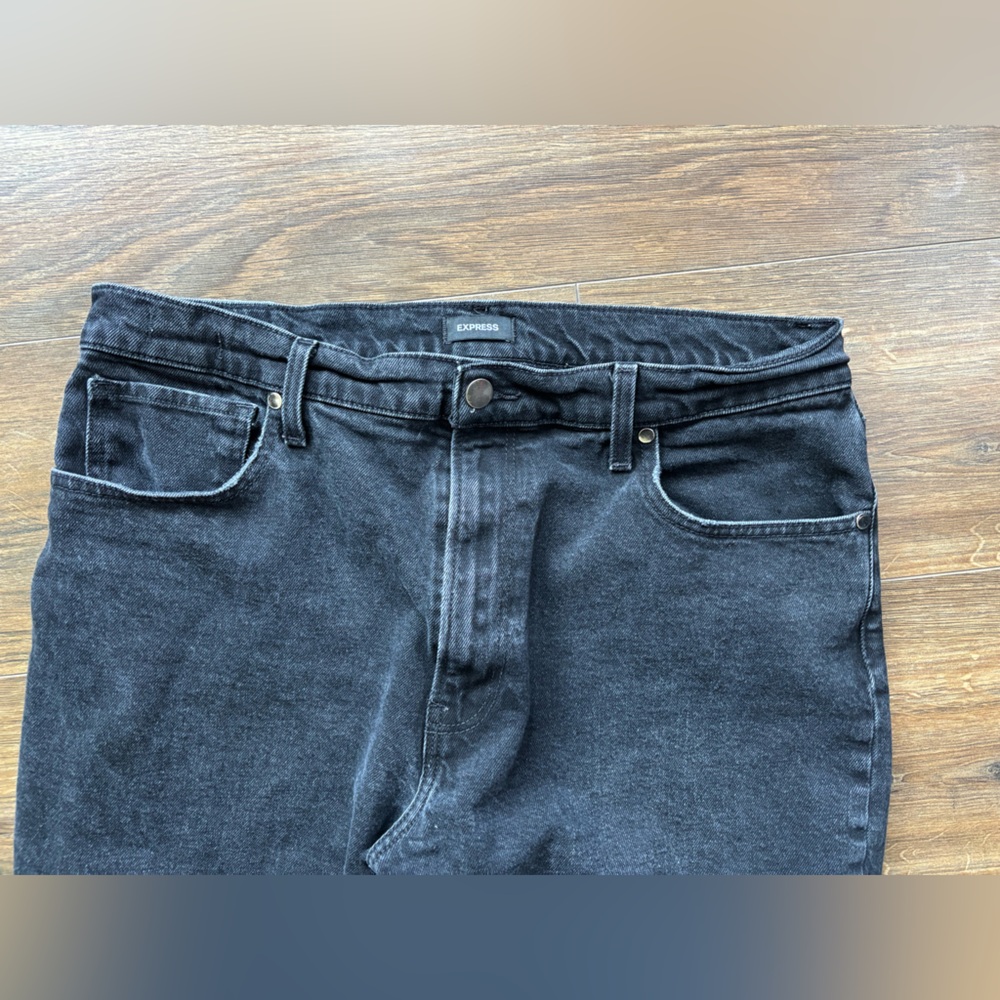 Express Jeans - Picture 2 of 6